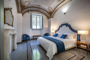 YiD Five Luxury Suites apt with secret garden